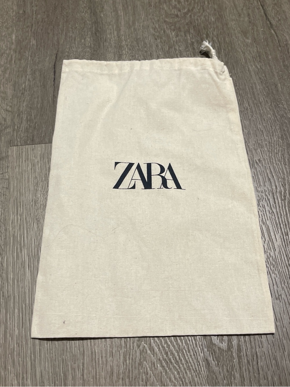 Zara Natural Cotton Drawstring Pouch with Black Logo Dust Bag